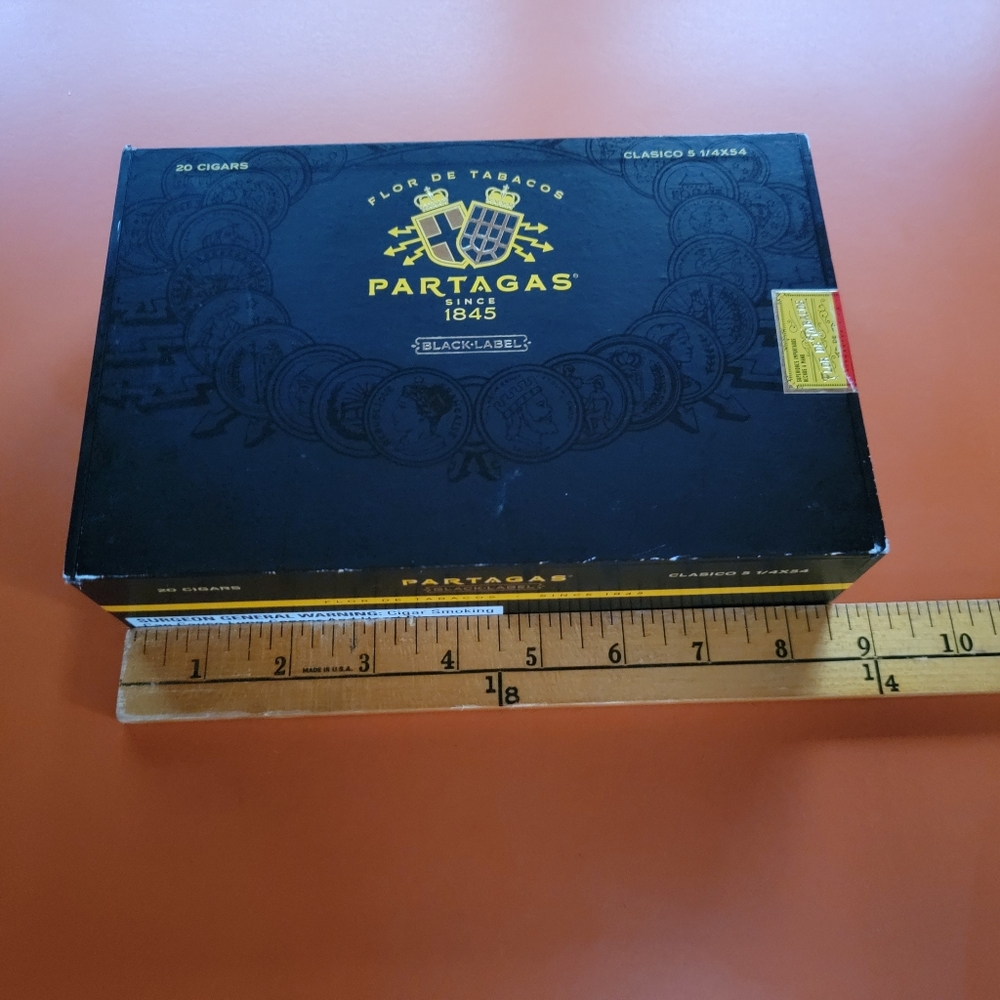 Empty Cigar Box - Picture 7 of 11